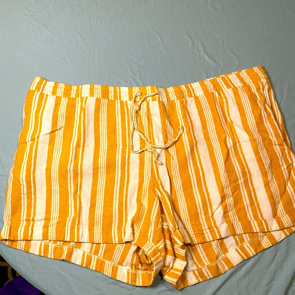 Old Navy Linen Blend Drawstring Shorts 4X